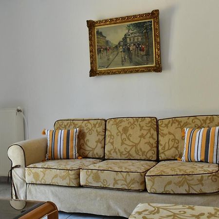 White Clam Vintage House With Sea View & Garden Villa Makrygialos Bagian luar foto